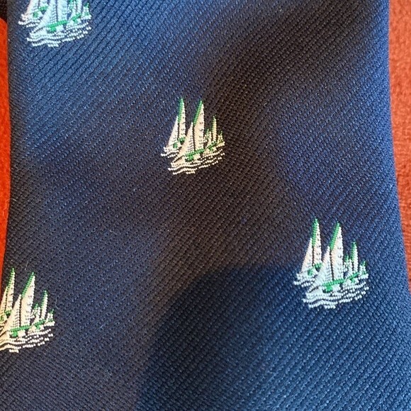 Vintage navy blue  sailboat tie.  Nautical, preppy, academia, oh my. - Picture 2 of 5
